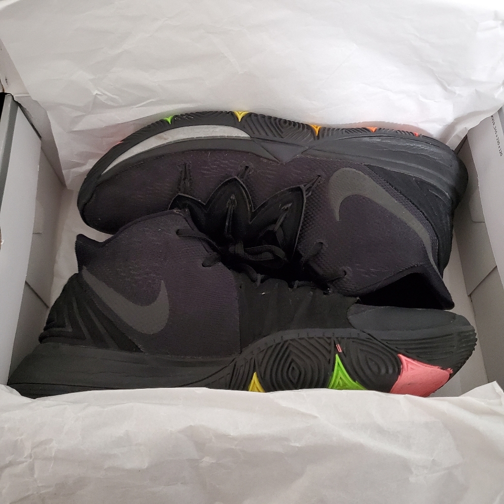 Nike Kyrie 5 Rainbow Soles Mens 10